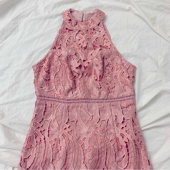 ⭐️‼️HOST PICK ‼️⭐️ Bardot - Pink Lace Halter Dress - Picture 4 of 8